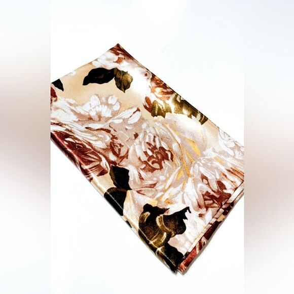 Floral print scarf G1 - Picture 2 of 3